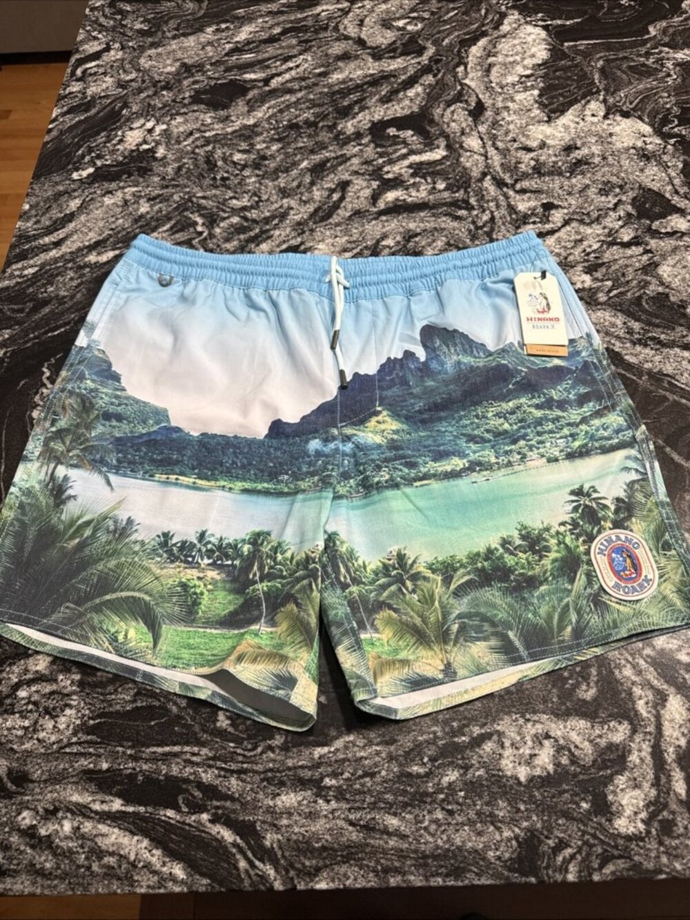Roark Hinano Shorey  16” Sun God Elastic Waist Trunks Mens L NWT RB466 $66